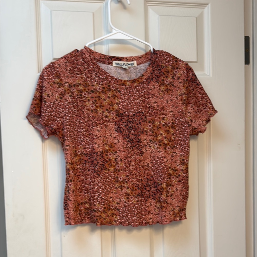 Wild Fable Women's Pink Floral Top medium